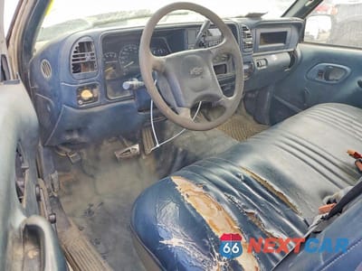 Zdjęcie 8 z 13 samochodu: 2000 CHEVROLET GMT-400 C2500 VIN:1GCGC24R7YF489435 - miniatura