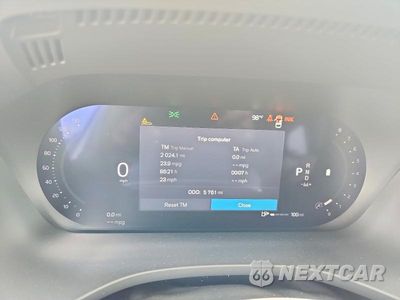 Zdjęcie 9 z 12 samochodu: 2026 VOLVO XC60 PLUS VIN:YV4M12RC9T1497469 - miniatura
