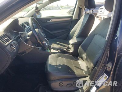 Zdjęcie 7 z 12 samochodu: 2014 VOLKSWAGEN PASSAT SE VIN:1VWBP7A34EC011687 - miniatura