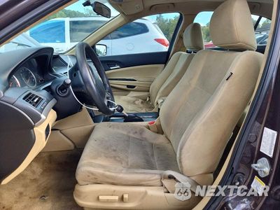 Zdjęcie 7 z 12 samochodu: 2011 HONDA ACCORD LXP VIN:1HGCP2F42BA026533 - miniatura