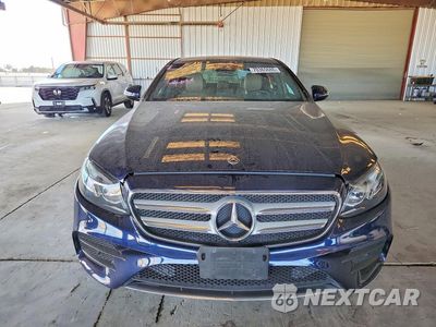 Piąte zdjęcie samochodu w środku: 2018 MERCEDES-BENZ E 300 VIN:WDDZF4JB0JA316738 - miniatura