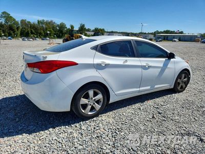 Trzecie zdjęcie samochodu z tyłu: 2013 HYUNDAI ELANTRA GLS VIN:5NPDH4AE6DH258575 - miniatura