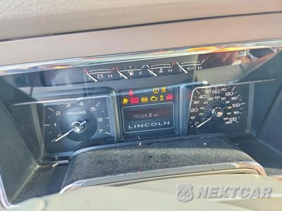 Zdjęcie 9 z 13 samochodu: 2013 LINCOLN NAVIGATOR VIN:5LMJJ2H58DEL07009 - miniatura