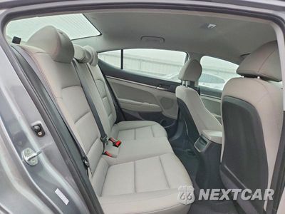 Zdjęcie 10 z 12 samochodu: 2017 HYUNDAI ELANTRA SE VIN:KMHD74LF8HU428483 - miniatura