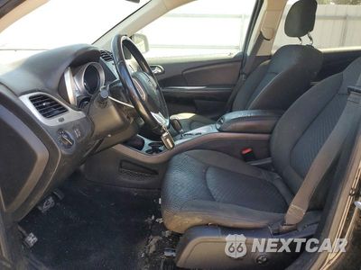 Zdjęcie 7 z 13 samochodu: 2020 DODGE JOURNEY SE VIN:3C4PDCAB7LT180847 - miniatura