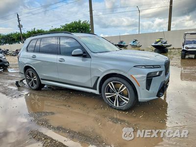 Czwarte zdjęcie samochodu z boku: 2026 BMW X7 XDRIVE40I VIN:5UX23EM04T9115531 - miniatura
