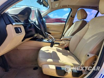 Zdjęcie 7 z 12 samochodu: 2015 BMW 320 I VIN:WBA3B1C54FK137747 - miniatura