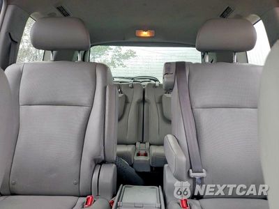 Zdjęcie 10 z 13 samochodu: 2013 TOYOTA HIGHLANDER HYBRID LIMITED VIN:JTEDC3EHXD2018195 - miniatura