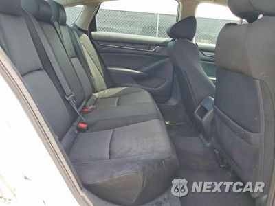 Zdjęcie 10 z 13 samochodu: 2019 HONDA ACCORD LX VIN:1HGCV1F17KA071862 - miniatura