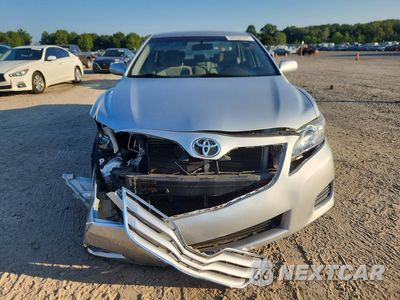 Piąte zdjęcie samochodu w środku: 2010 TOYOTA CAMRY /LE/ VIN:4T1BF3EK1AU080112 - miniatura