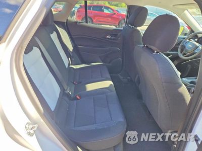 Zdjęcie 11 z 14 samochodu: 2025 CHEVROLET TRAX LS VIN:KL77LFEP0SC313417 - miniatura