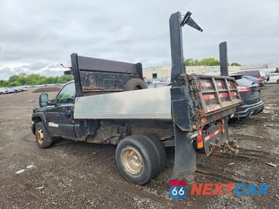 Drugie zdjęcie samochodu z przodu: 2004 GMC SIERRA DUMP TRUCK VIN:1GDJK34UX4E222255 - miniatura