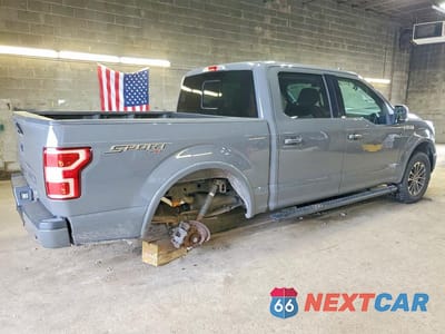 Trzecie zdjęcie samochodu z tyłu: 2018 FORD F150 SUPERCREW VIN:1FTEW1E5XJFB24080 - miniatura