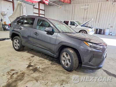 Czwarte zdjęcie samochodu z boku: 2024 TOYOTA RAV4 HYBRID XLE VIN:2T3RWRFV7RW216496 - miniatura