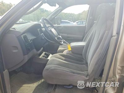 Zdjęcie 7 z 12 samochodu: 2004 DODGE DAKOTA VIN:1D7HG48N14S504871 - miniatura
