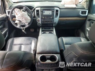 Zdjęcie 8 z 13 samochodu: 2017 NISSAN TITAN XD SL VIN:1N6BA1F47HN560423 - miniatura