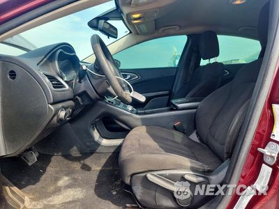Zdjęcie 7 z 12 samochodu: 2015 CHRYSLER 200 LIMITED VIN:1C3CCCABXFN520969 - miniatura