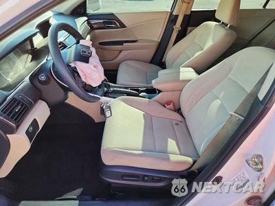 Zdjęcie 7 z 12 samochodu: 2016 HONDA ACCORD EX VIN:1HGCR2F7XGA147757 - miniatura