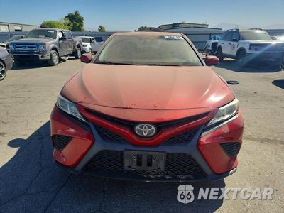 Piąte zdjęcie samochodu w środku: 2019 TOYOTA CAMRY SE VIN:4T1B11HK6KU274778 - miniatura
