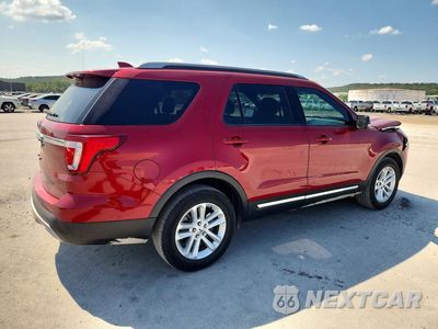 Trzecie zdjęcie samochodu z tyłu: 2017 FORD EXPLORER XLT VIN:1FM5K7D80HGC76332 - miniatura