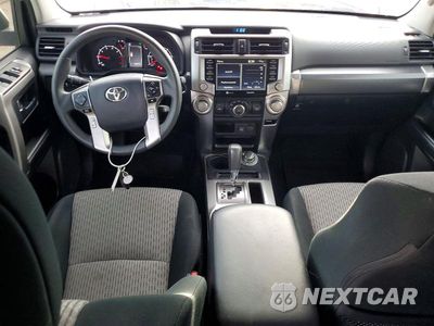 Zdjęcie 8 z 13 samochodu: 2024 TOYOTA 4RUNNER SR5 VIN:JTEMU5JR4R6281287 - miniatura