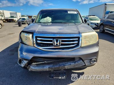 Piąte zdjęcie samochodu w środku: 2015 HONDA PILOT LX VIN:5FNYF3H24FB030749 - miniatura