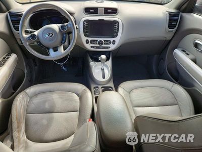 Zdjęcie 8 z 12 samochodu: 2017 KIA SOUL EV + VIN:KNDJX3AEXH7024367 - miniatura