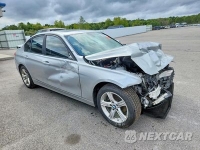 Czwarte zdjęcie samochodu z boku: 2014 BMW 320 I XDRIVE VIN:WBA3C3G52ENR25748 - miniatura
