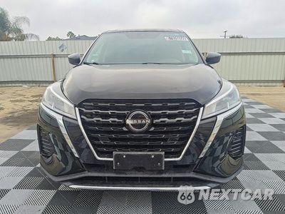 Piąte zdjęcie samochodu w środku: 2023 NISSAN KICKS S VIN:3N1CP5BV0PL476716 - miniatura