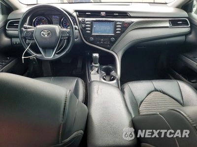 Zdjęcie 8 z 12 samochodu: 2019 TOYOTA CAMRY SE VIN:4T1B11HK1KU224323 - miniatura