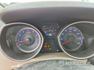 Zdjęcie 9 z 12 samochodu: 2014 HYUNDAI ELANTRA LIMITED VIN:KMHDH4AE5EU057365 - miniatura