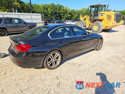 Trzecie zdjęcie samochodu z tyłu: 2017 BMW 330 XI VIN:WBA8D9G31HNU65670 - miniatura