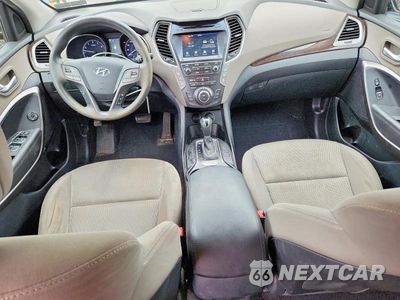 Zdjęcie 8 z 14 samochodu: 2017 HYUNDAI SANTA FE SE VIN:KM8SMDHF1HU165746 - miniatura