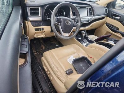 Zdjęcie 8 z 13 samochodu: 2016 TOYOTA HIGHLANDER XLE VIN:5TDJKRFH9GS242695 - miniatura