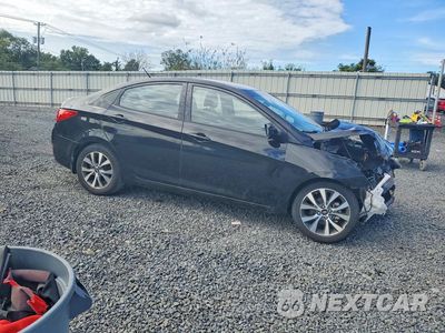 Czwarte zdjęcie samochodu z boku: 2016 HYUNDAI ACCENT SE VIN:KMHCU4AEXGU085723 - miniatura