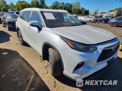 Czwarte zdjęcie samochodu z boku: 2025 TOYOTA HIGHLANDER XLE VIN:5TDKDRBH4SS586870 - miniatura