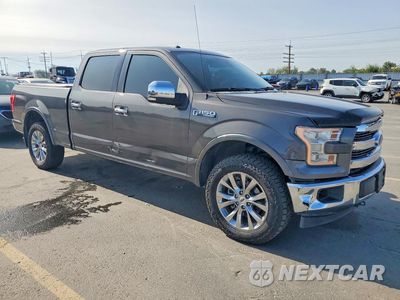 Czwarte zdjęcie samochodu z boku: 2017 FORD F150 SUPERCREW VIN:1FTFW1EF6HKC21002 - miniatura