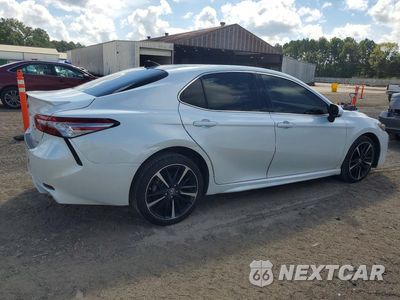 Trzecie zdjęcie samochodu z tyłu: 2019 TOYOTA CAMRY XSE VIN:4T1B61HK5KU704799 - miniatura