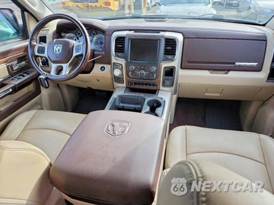Zdjęcie 8 z 12 samochodu: 2017 RAM 1500 LARAMIE VIN:1C6RR7NM9HS568188 - miniatura