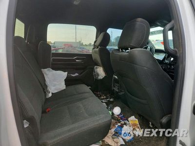 Zdjęcie 11 z 13 samochodu: 2021 RAM 1500 BIG HORN/LONE STAR VIN:1C6SRFFT9MN649721 - miniatura
