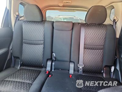 Zdjęcie 10 z 13 samochodu: 2017 NISSAN ROGUE S VIN:KNMAT2MT3HP515721 - miniatura