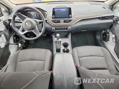Zdjęcie 8 z 12 samochodu: 2025 NISSAN ALTIMA SV VIN:1N4BL4DV9SN372333 - miniatura