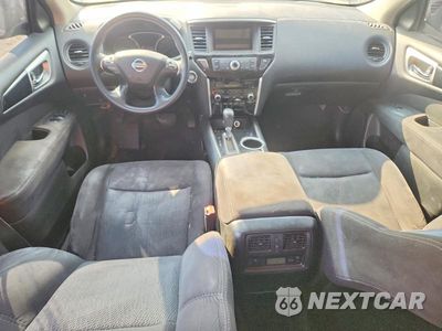Zdjęcie 8 z 14 samochodu: 2016 NISSAN PATHFINDER S VIN:5N1AR2MN1GC623997 - miniatura