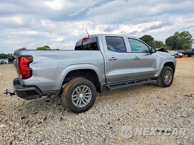 Trzecie zdjęcie samochodu z tyłu: 2025 CHEVROLET COLORADO VIN:1GCPSBEK1S1128968 - miniatura