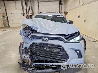Piąte zdjęcie samochodu w środku: 2026 TOYOTA GRAND HIGHLANDER HYBRID NIGHTSHADE VIN:5TDACAB5XTS085988 - miniatura