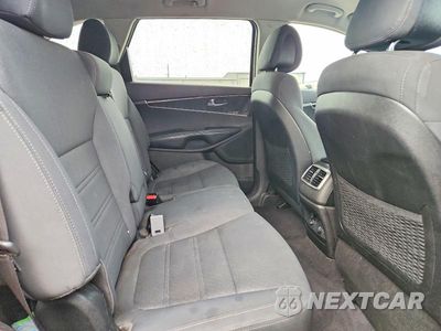 Zdjęcie 11 z 13 samochodu: 2016 KIA SORENTO LX VIN:5XYPG4A37GG119761 - miniatura