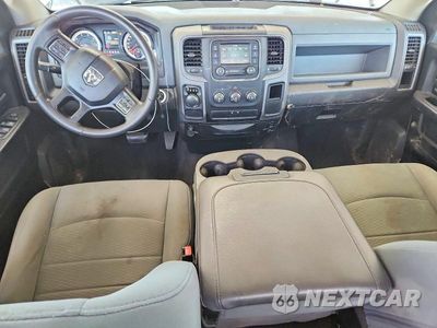 Zdjęcie 8 z 12 samochodu: 2019 RAM 1500 CLASSIC TRADESMAN VIN:1C6RR6FT8KS584289 - miniatura