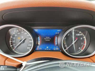Zdjęcie 9 z 13 samochodu: 2018 MASERATI LEVANTE VIN:ZN661XUA1JX274222 - miniatura