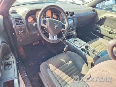 Zdjęcie 8 z 13 samochodu: 2013 DODGE CHALLENGER SXT VIN:2C3CDYAG4DH646109 - miniatura