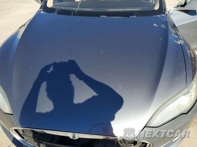Zdjęcie 11 z 12 samochodu: 2013 TESLA MODEL S VIN:5YJSA1CP3DFP22610 - miniatura
